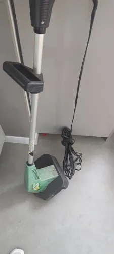 Roçadeira elétrica