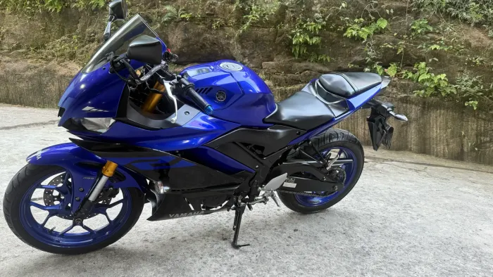 Yamaha r3 
