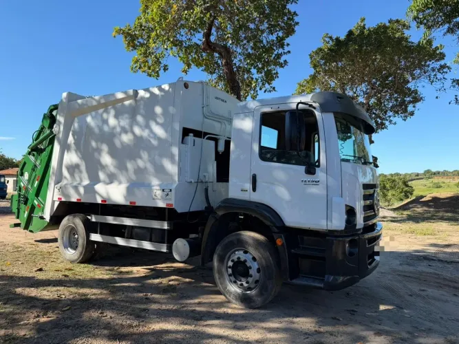 Volkswagem 17190 2013/2013 Compactador de lixo