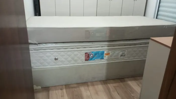 Cama box e colchões solteiro