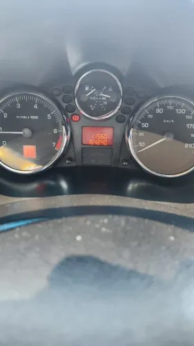 Peugeot 207 Sedan Passion XS 1.6 Flex 16V 4P 2010