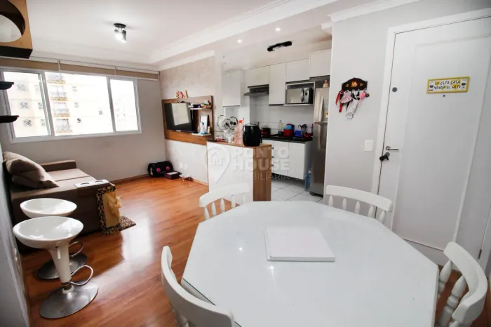 Apartamento à venda no bairro Sacomã, 2 dormitórios e 1 vaga, 51m²