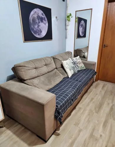 Sofá 4 lugares bom estado