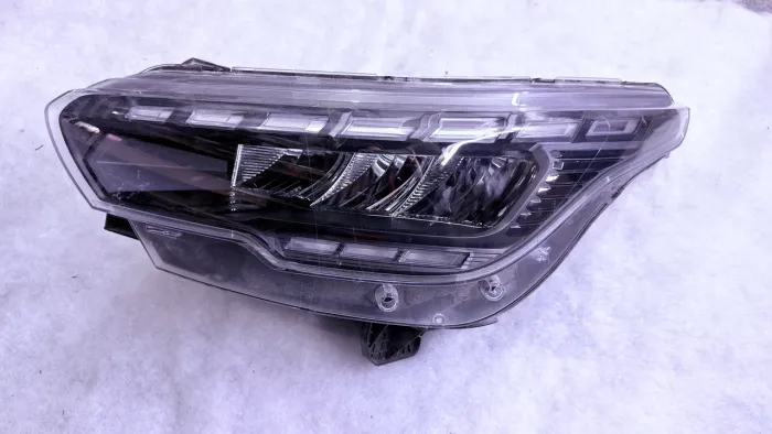 Farol Fiat Argo Cronos 2026 Full Led Esquerdo