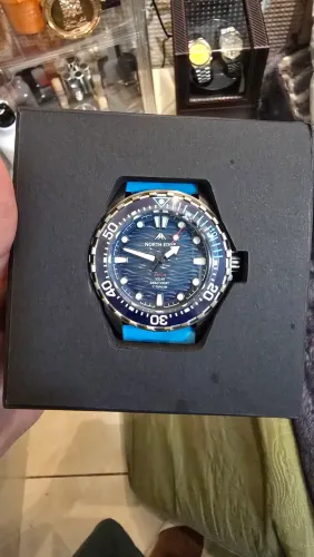 Relógio North Edge Triton-tri em titanium solar