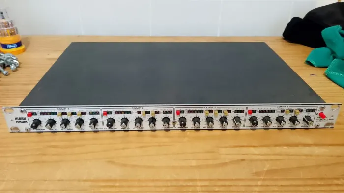 Compressor Klark Teknic DN 504 (segunda geração)