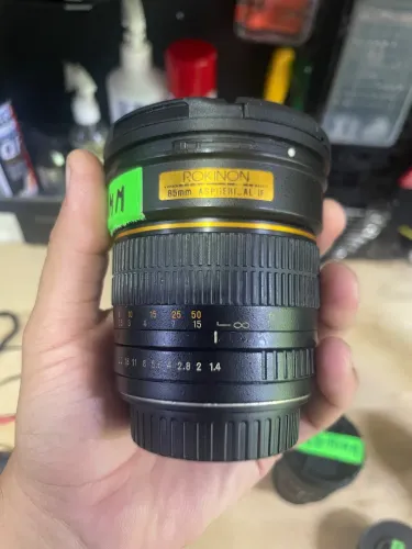 Lente 85mm rokinon 1.4 para canon