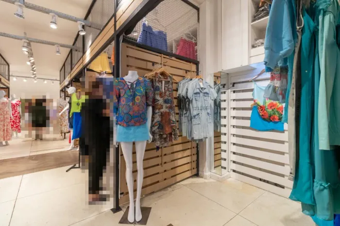 Loja em galeria na Rua José Paulino, 260 - loja 12 7 m²