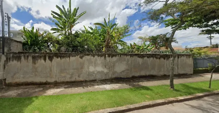 Imóvel para venda tem 1000 metros quadrados em São Luiz - Belo Horizonte - MG