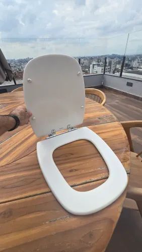 Tampa de Vaso SICMOL para assento DECA resina de poliéster ALTO LUXO
