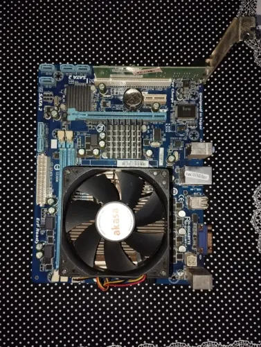 Kit Placa Mãe Gigabyte+Processador+4GB DDR3 (Funcionando)