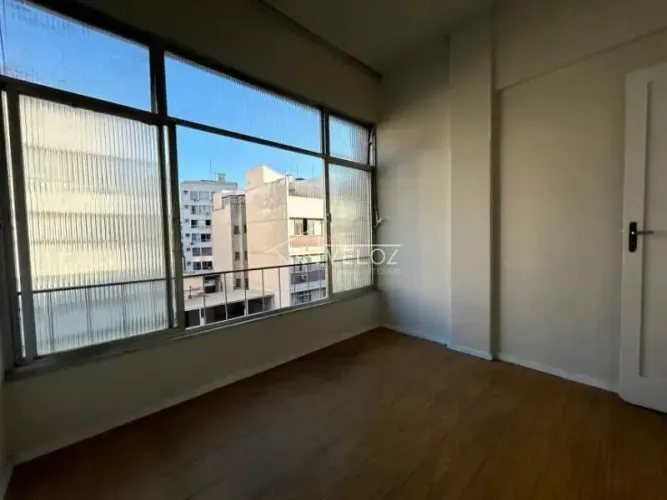 Apartamento : Padrão / Residencial / Catete