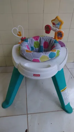 Mesinha de centro de atividades