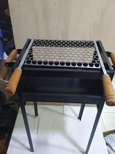 Churrasqueira de Metalon Nova