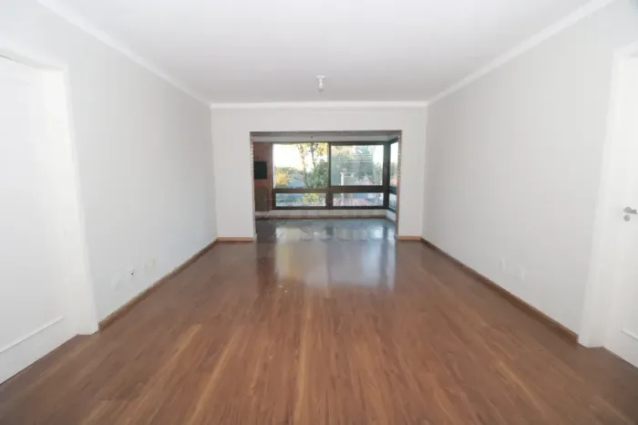 Apartamento de 3 Dormitórios no Edifício Residencial Helena Assumpção