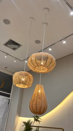 Trio de luminárias