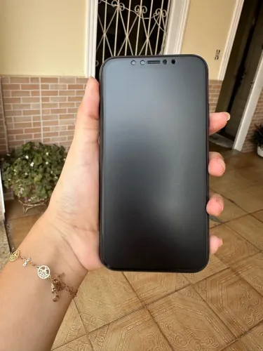 iPhone 11 preto, Seminovo em ótimo estado