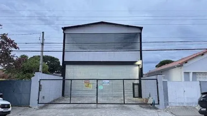 Galpão Comercial Novo à Venda no Centro | 250m² Construídos | Pé Direito Alto