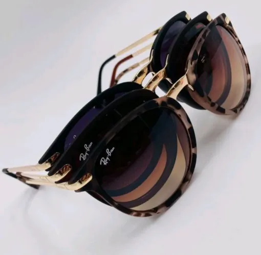 Óculos de Sol Feminino primeira linha.
