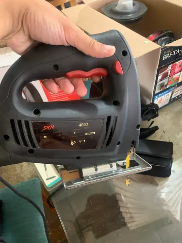 Serra tico - tico( jig saw) 380W marca - Skil