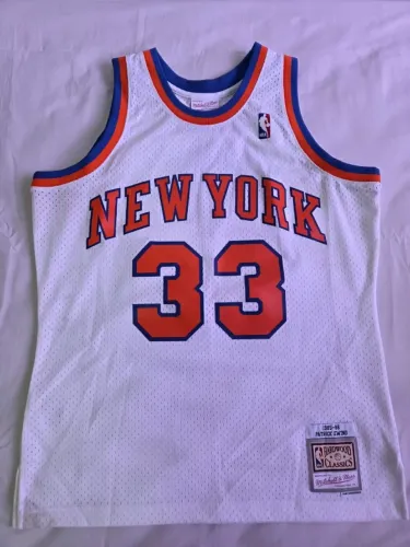 Regata Mitchell & Ness Swigman Jersey New York Knicks Masculino Tamanho: G. Original. Usad