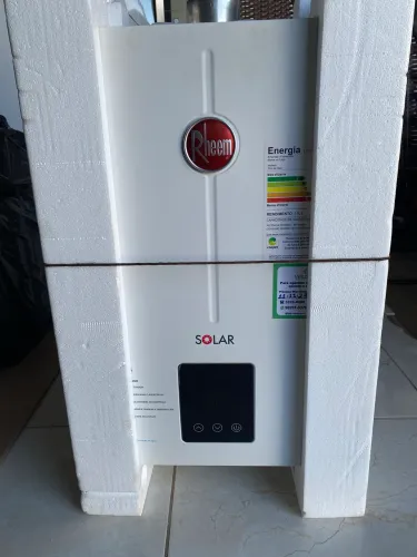 Aquecedor a gás da marca Rheem( com defeito )