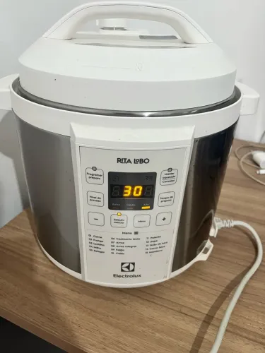 Panela de pressão Electrolux elétrica Lobo - Branca 110V