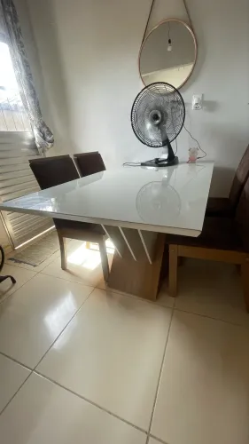 Mesa de 5 cadeira 