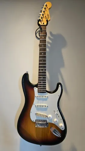 Guitarra Squier Vintage Modified Com Caps fender