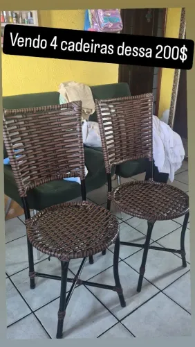 Vendo 4 cadeiras
