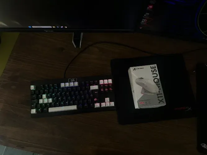 Kit Gamer com Teclado, Mouse e Mouse Pad