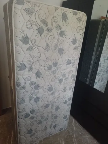 Cama Box Solteiro - Excelente estado