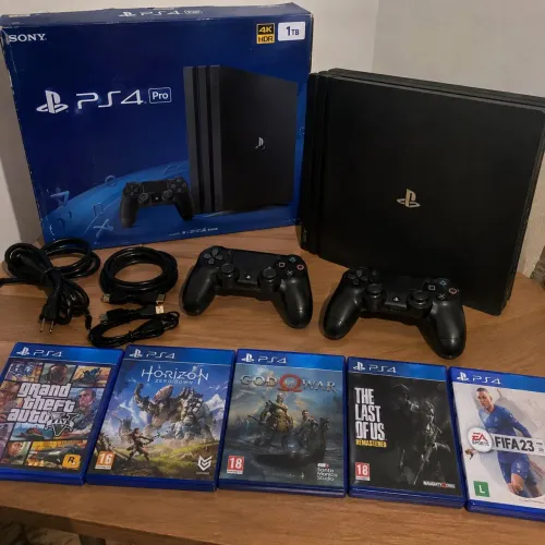 PS4 Pro - Playstation 4 Pro 1tb com 2 controles e 5 jogos