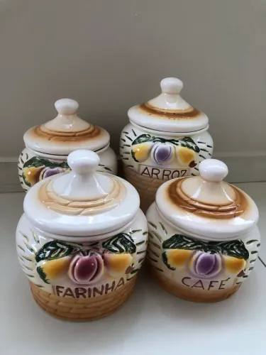 Potes de porcelana