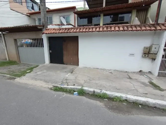 2 Casas para venda com entrada individual no Jockey de Itaparica - Vila Velha - ES