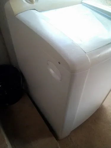 Máquina de lavar roupas Electrolux 8KG. Retirada no local