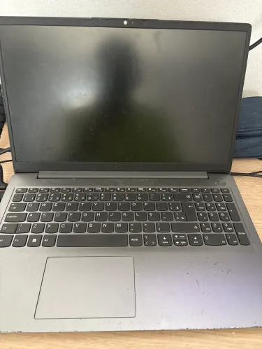 Notebook Lenovo Idealpad 3 P/concerto ou retirada de peças