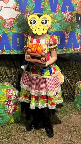 Vestido junino tam 10 anos