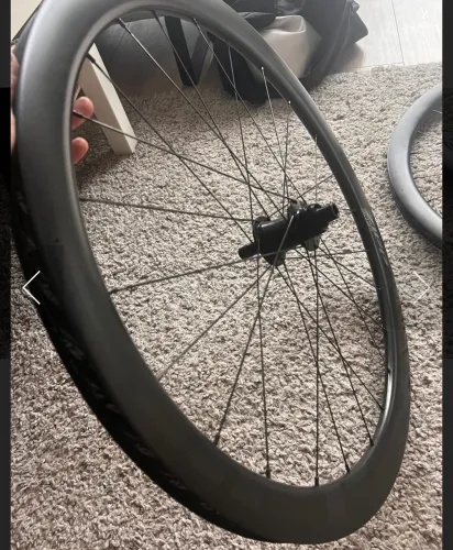 Roda zipp 303s carbono disc tubeless