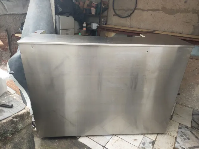 Balcão de atendimento em aço inox