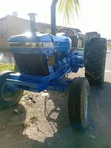 Vendo Ford 4610