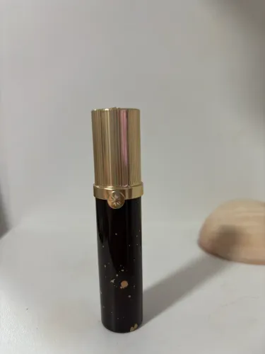 GIRLCULT Gloss shimmer - J808 dragão ( marrom)