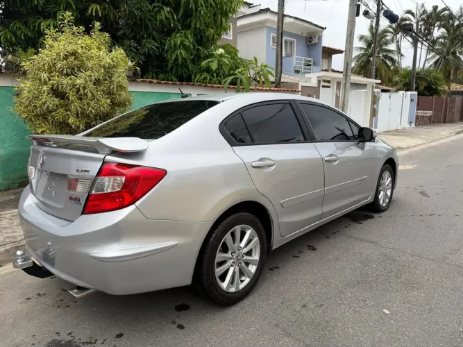 Honda Civic Sedan LXR 2.0 Flexone 16V Aut. 4P 2014