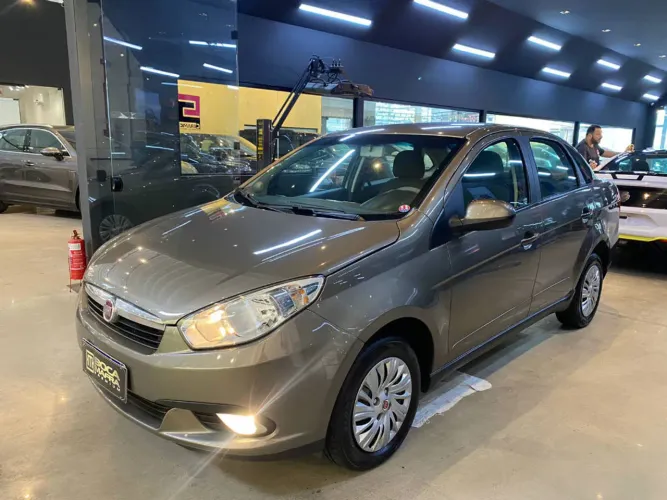 Fiat Siena Attractive 1.4 Fire Flex 8V 4P 2014