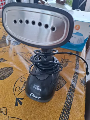 Vaporizador oster (passa roupa)