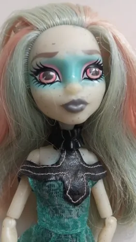 Rochelle Haunted Sucatinha