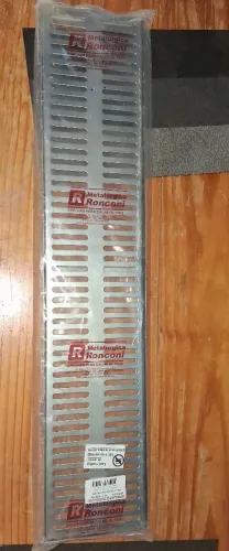 Grelha linear de aço inox, medidas 1,00/0,20 centímetros 