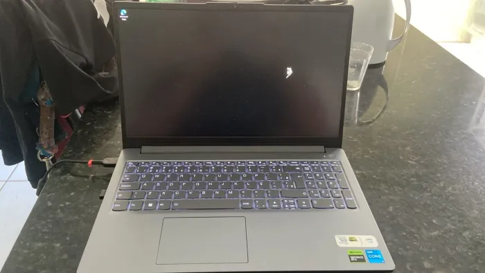 Lenovo Loq seminovo, 11 meses de uso