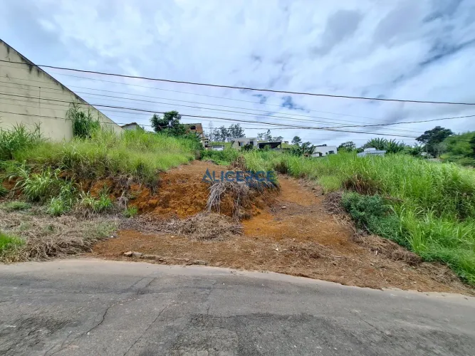 Terreno ou lote à venda semiplano com 240m² - Terras Altas