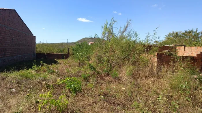 Vendo terreno em Baturité -CE 6x25 150m²